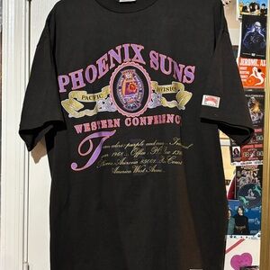 Nutmeg Vintage 1968 Phoenix Suns Black Graphic T-Shirt
